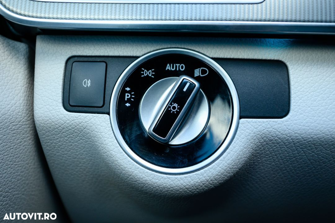 Mercedes-Benz E 300 CDI BlueTEC - 25