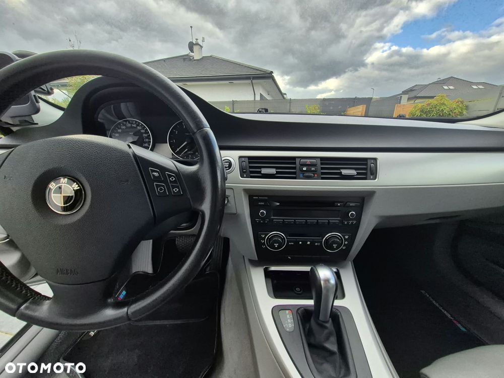 BMW Seria 3 - 17