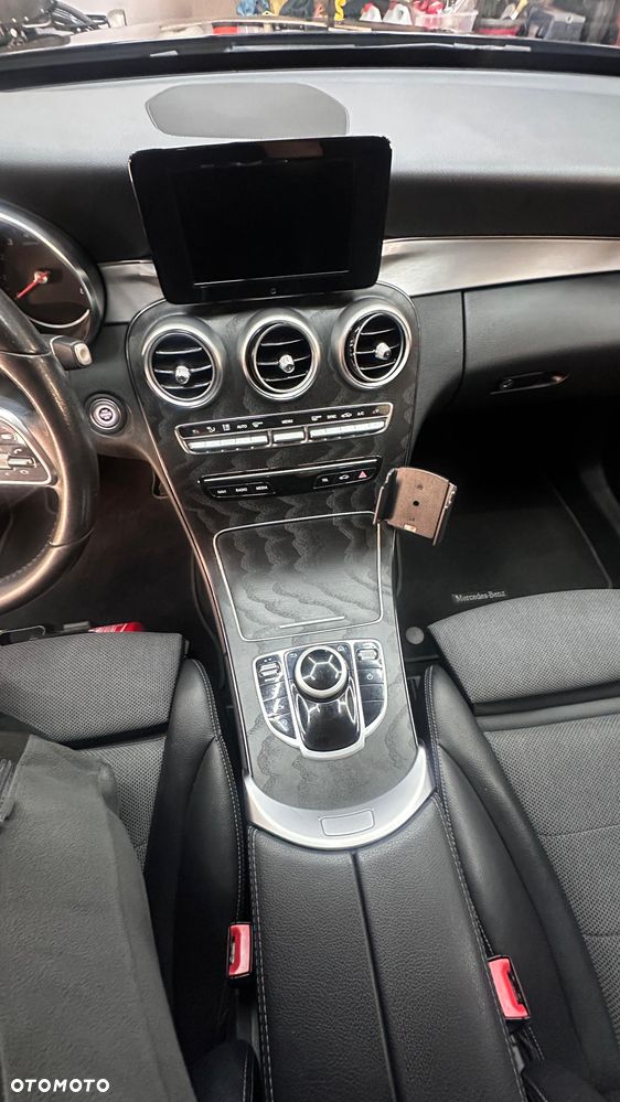 Mercedes-Benz Klasa C 180 Business Edition 9G-TRONIC - 18