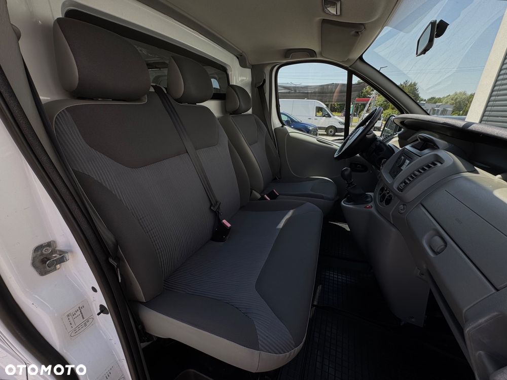 Opel Vivaro - 22