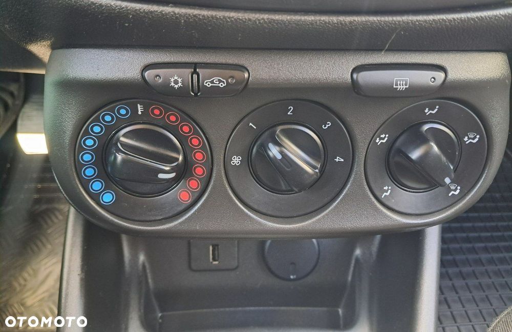 Opel Corsa - 17