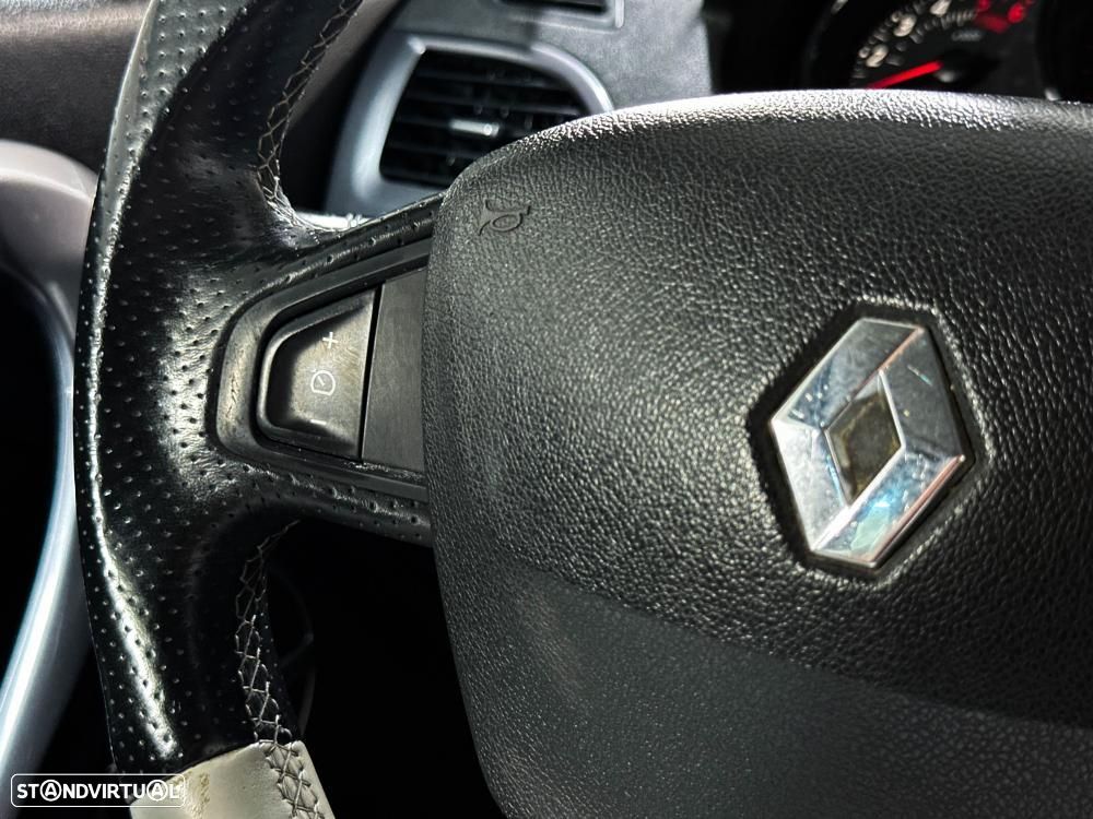 Renault Mégane Coupe 2.0 dCi Dyn. S - 38