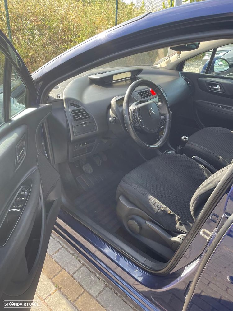 Citroën C4 1.6 HDi 110 VTR Pack - 3