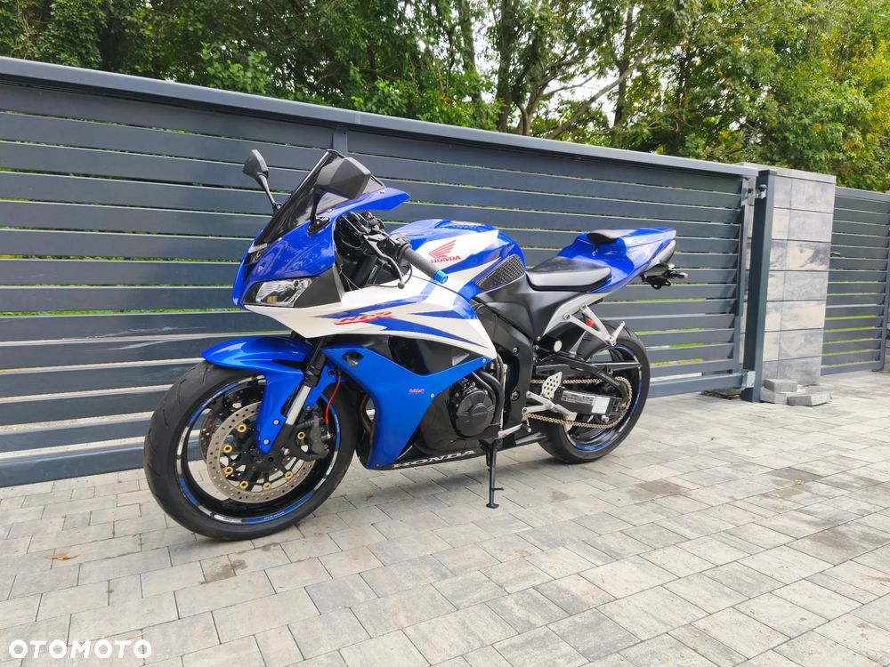 Honda CBR - 7
