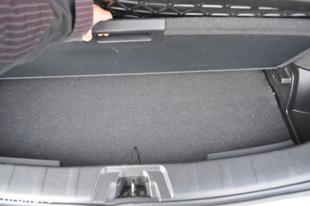 Nissan Qashqai 1.3 DIG-T N-Connecta EU6d - 18