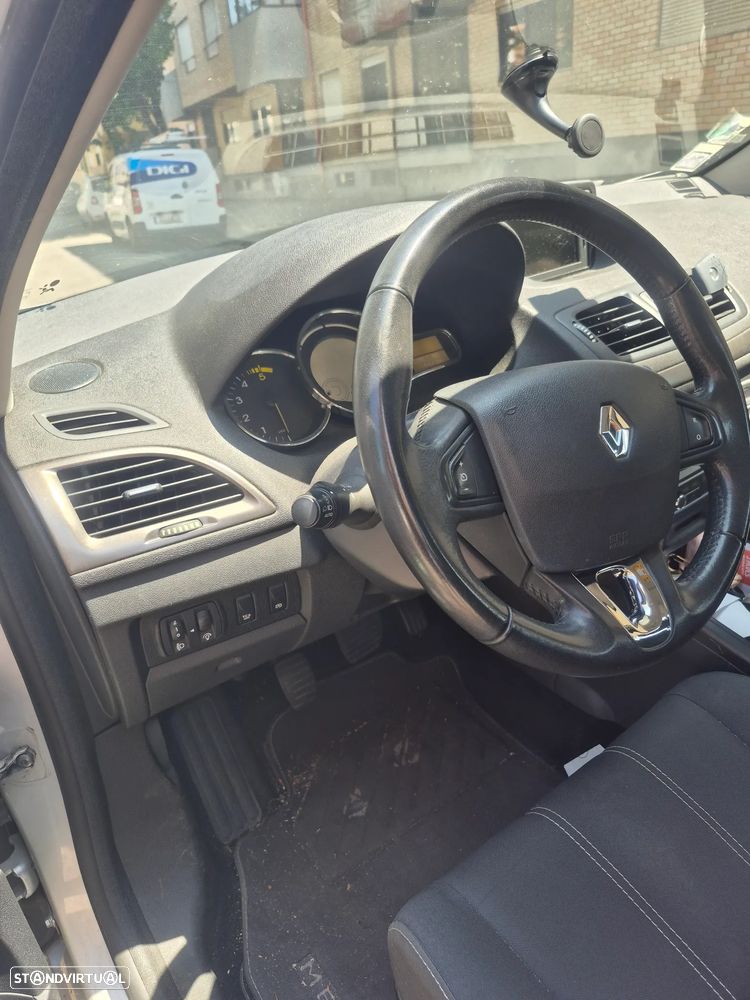 Renault Mégane Sport Tourer 1.5 dCi Dynamique S - 5