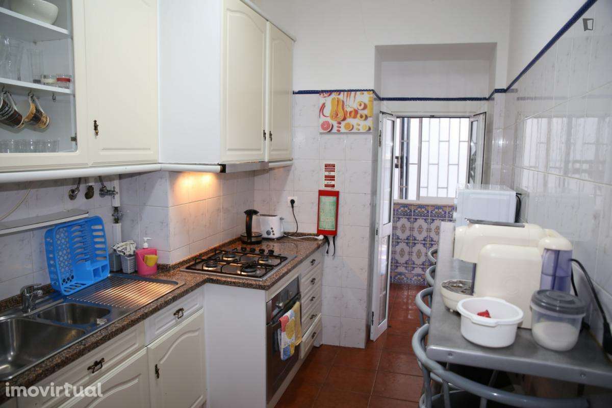 Quarto - localizado em Penha de França Lisbon - Grande imagem: 2/21