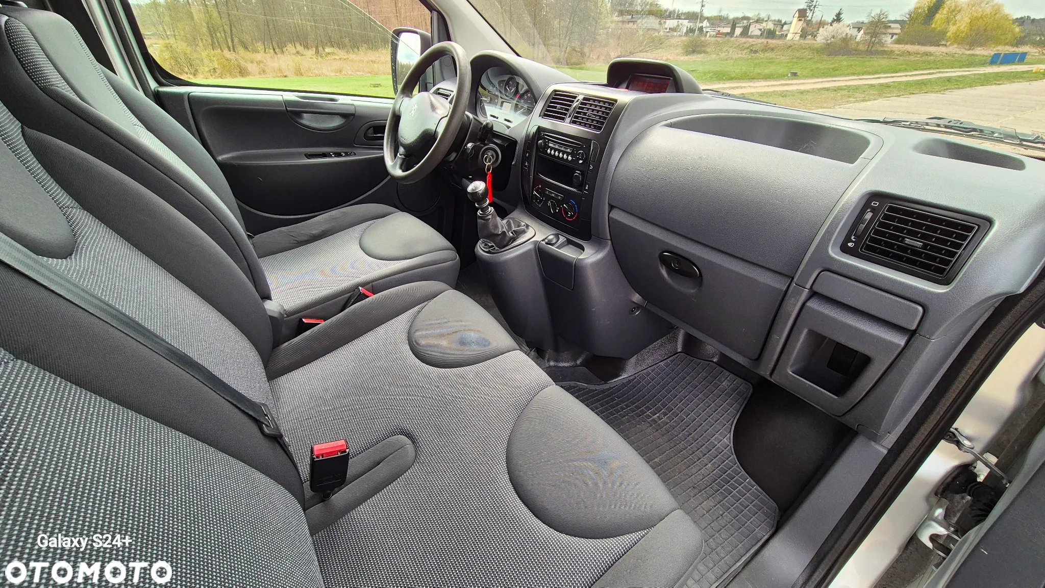 Peugeot EXPERT - 17