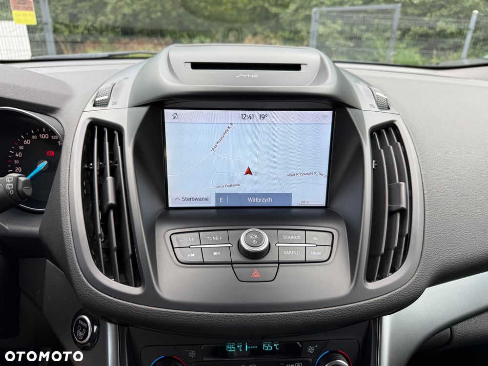 Ford Kuga 1.5 EcoBoost 2x4 Titanium - 15