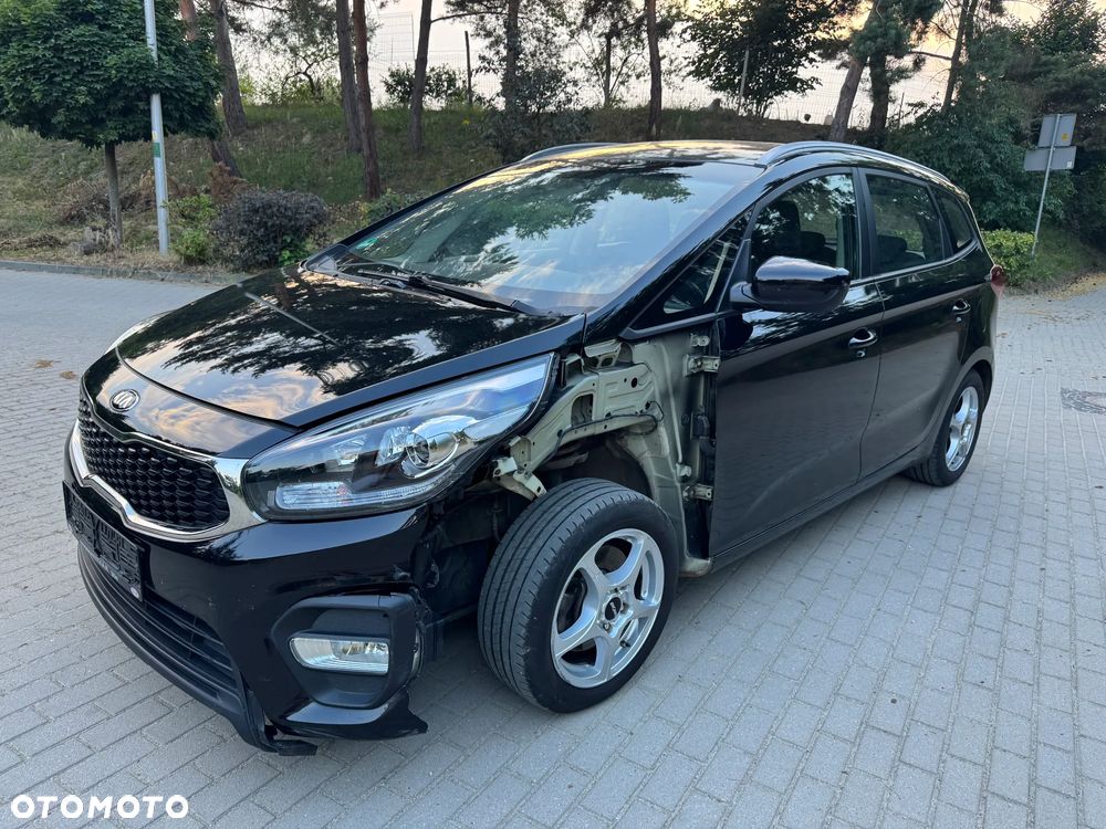 Kia Carens 1.6 GDI Attract - 8