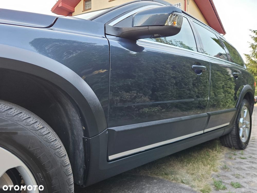 Volvo XC 70 D5 AWD Summum - 4