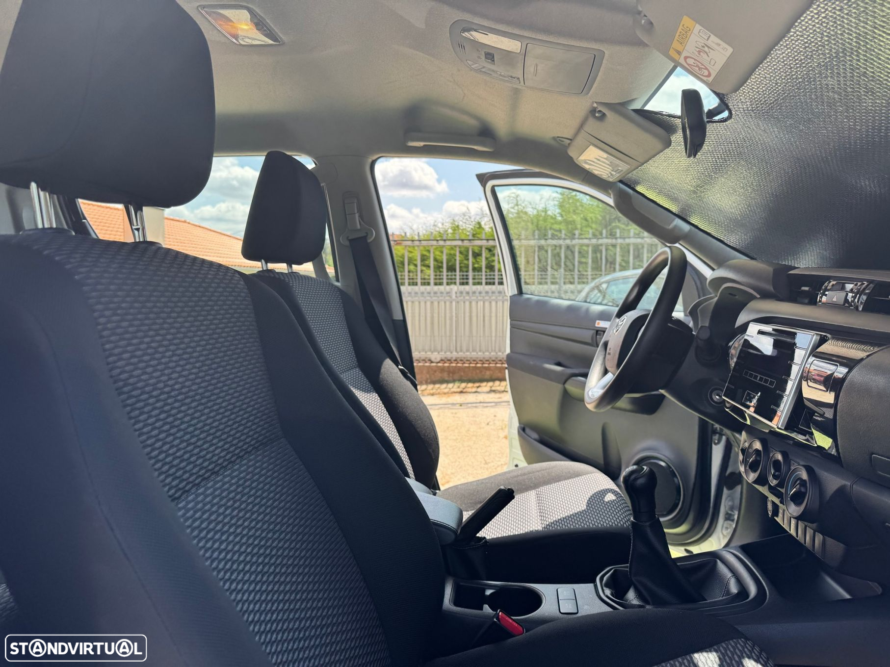 Toyota Hilux 2.4 D-4D 4WD CD CM - 18