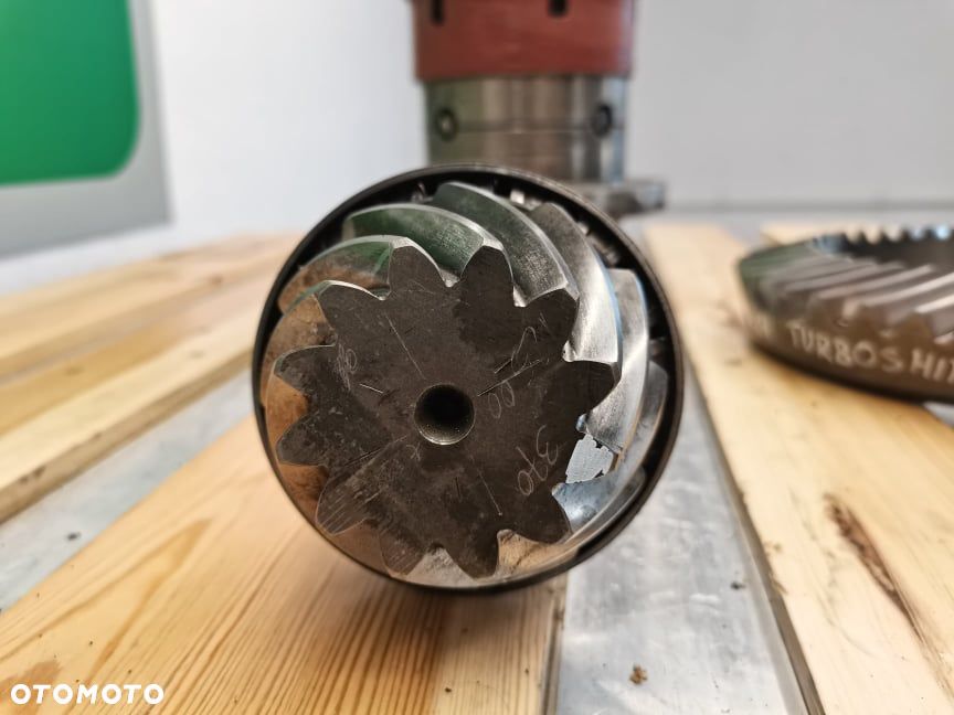 Środek mostu Fendt 926 Vario - 16