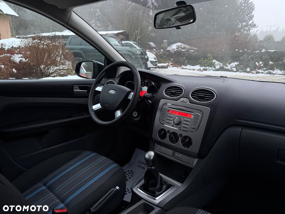 Ford Focus 1.6 16V Black Magic - 11