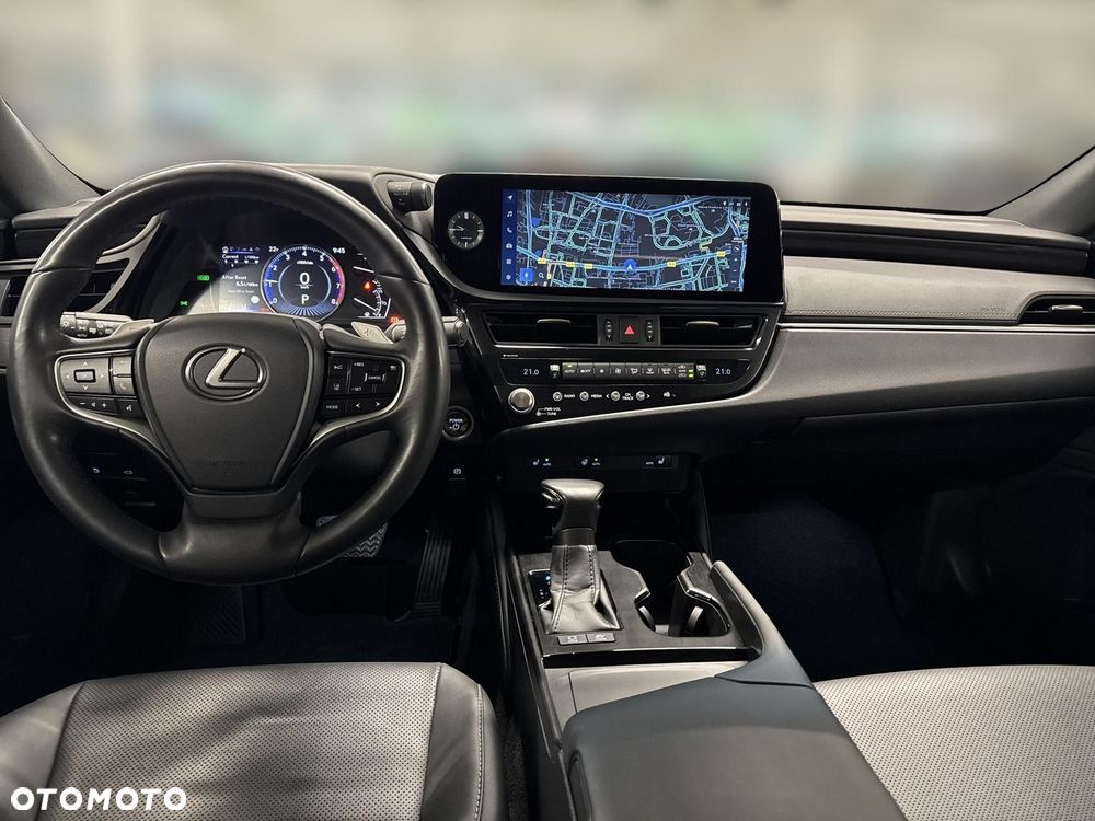 Lexus ES 300h Business Edition - 14