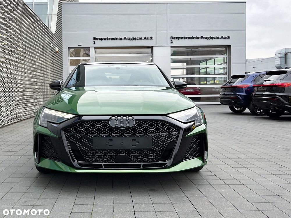 Audi RS3 Limousine - 10