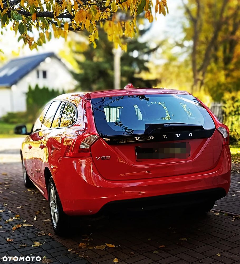 Volvo V60 D3 Momentum - 10