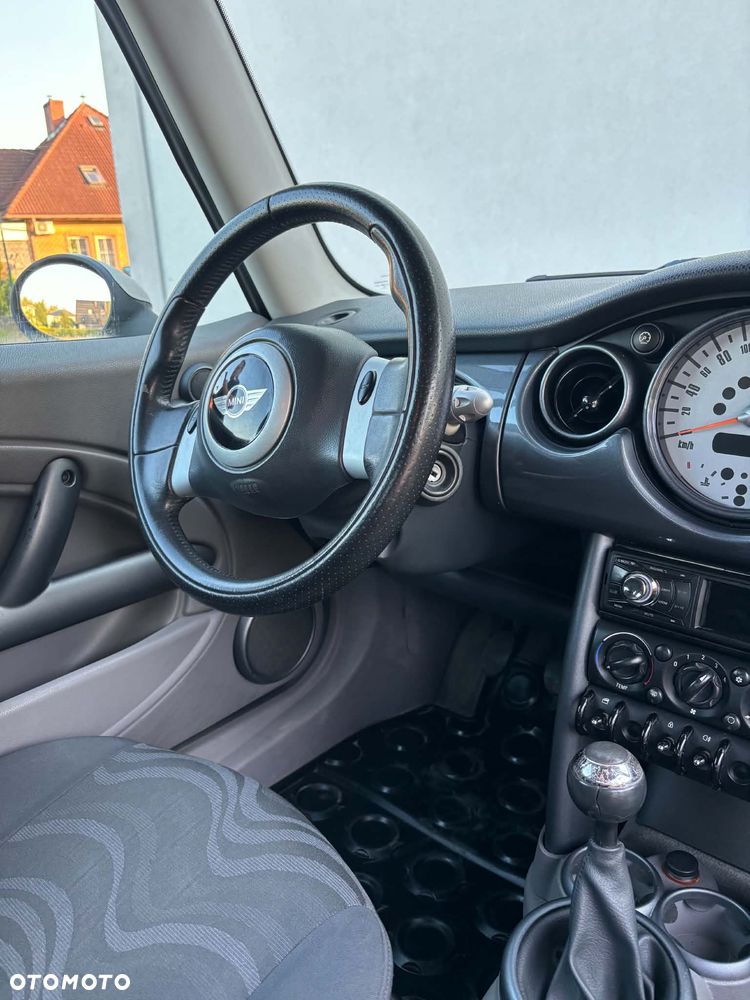 MINI ONE Standard - 7