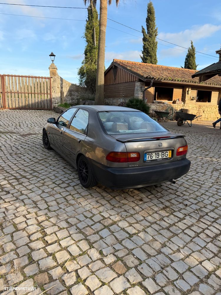 Honda Civic 1.6 ESi - 2