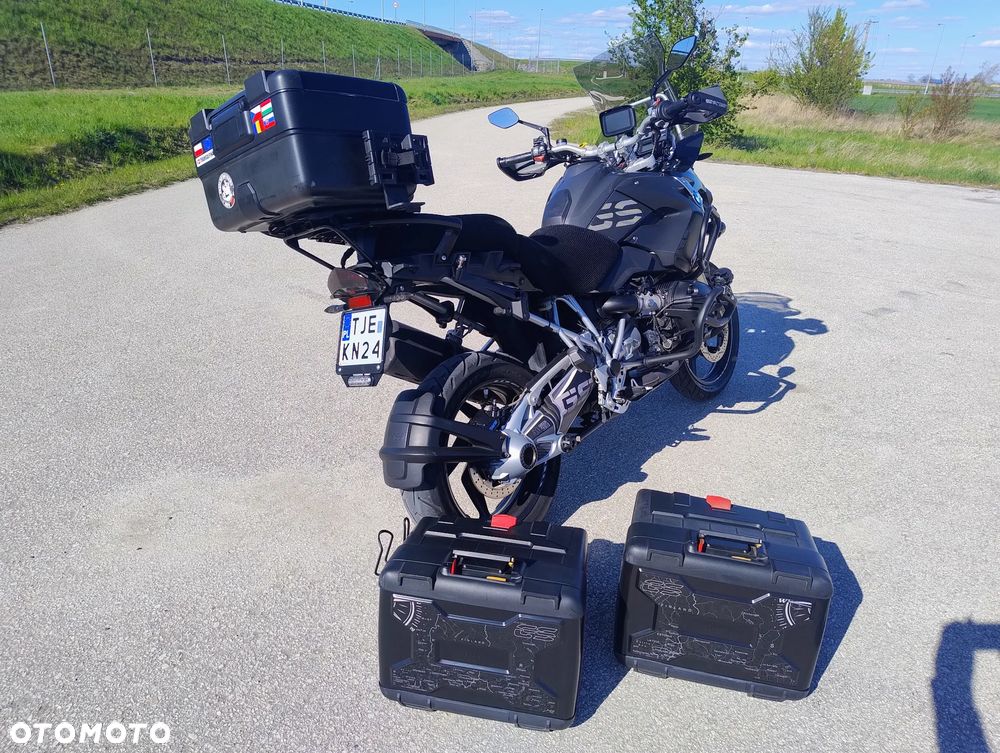 BMW R - 19