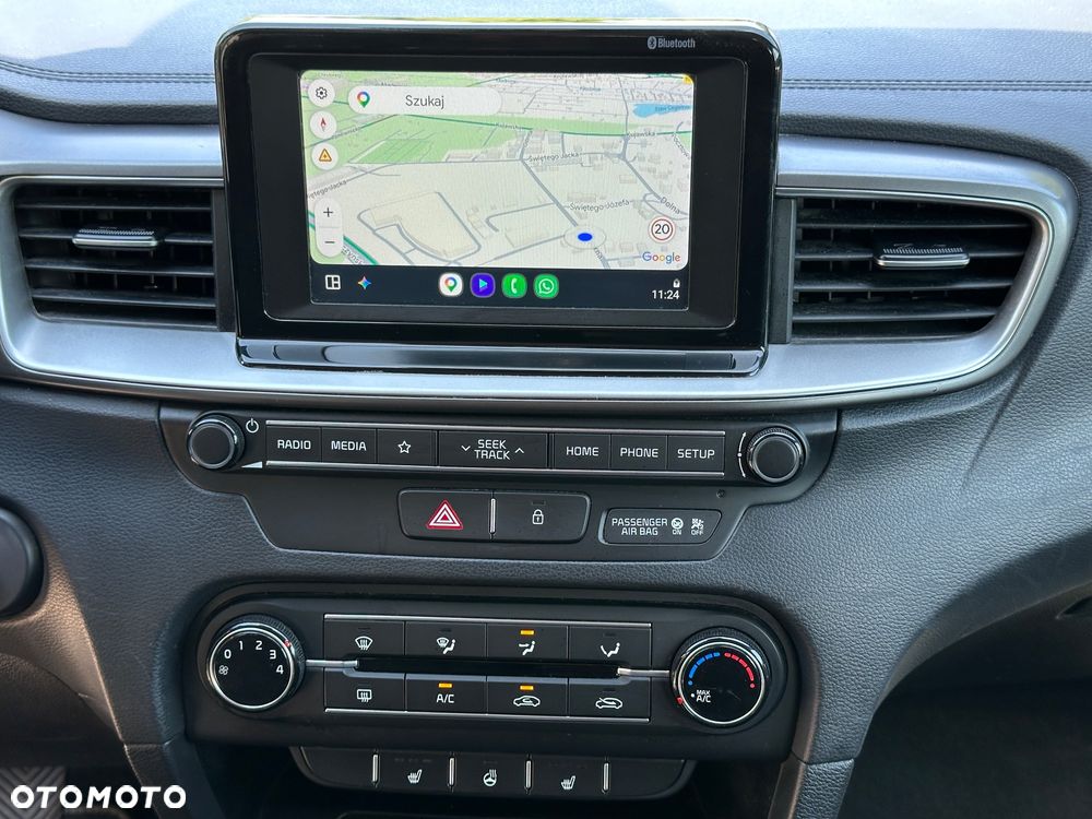 Kia Ceed 1.4 L Business Line Plus - 23