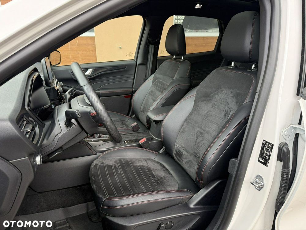 Ford Kuga - 21