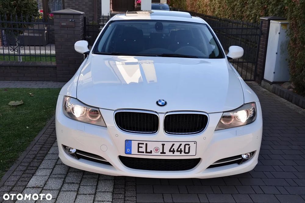 BMW Seria 3 318d DPF Edition Exclusive - 4