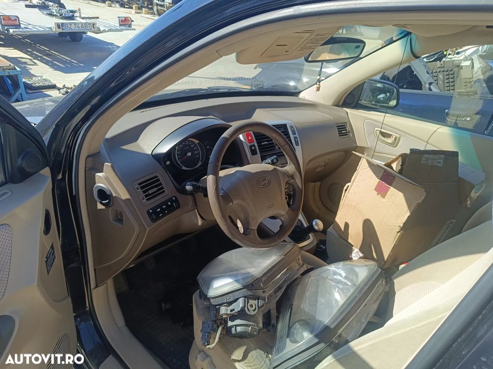 Dezmembrez Hyundai Tucson 2.0 benzina și 2.0d fabr 2006 - 8