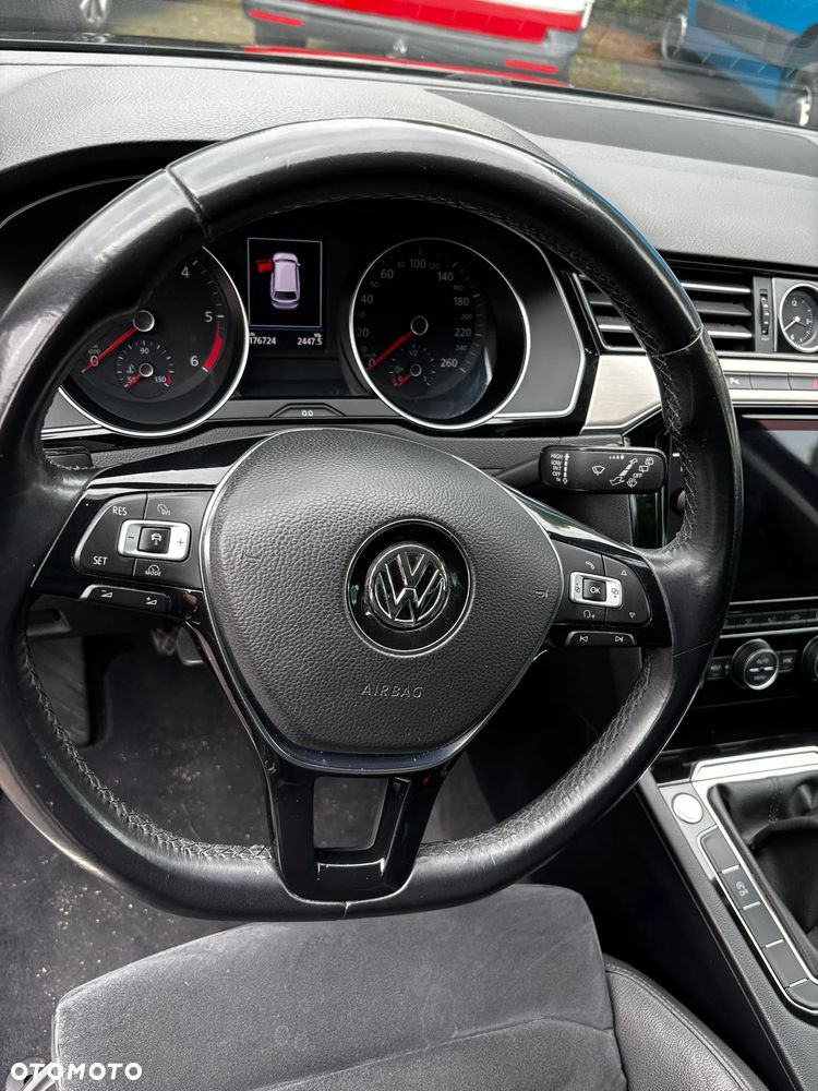 Volkswagen Passat 2.0 TDI (BlueMotion Technology) Highline - 6