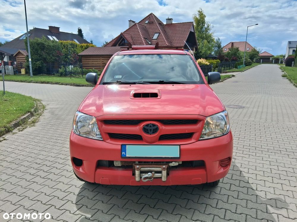Toyota Hilux 2.5 D-4D DLX - 12