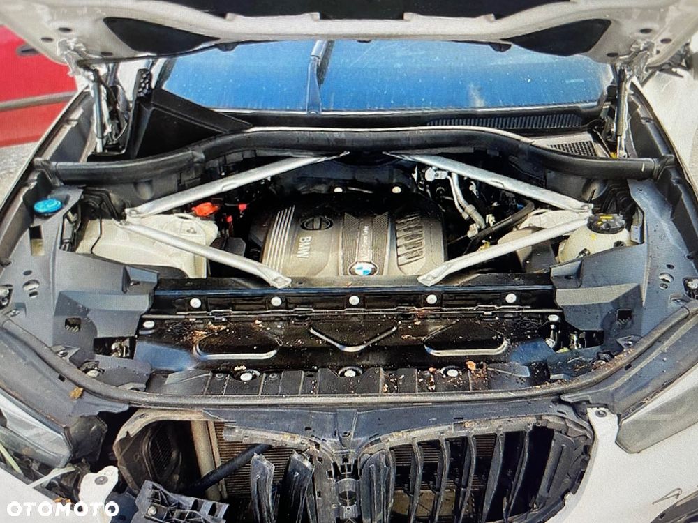 BMW g05 x5 ćwiartka przód tył dach zawieszenie silniki b57d30a lampa tył przód przedni pas - 2