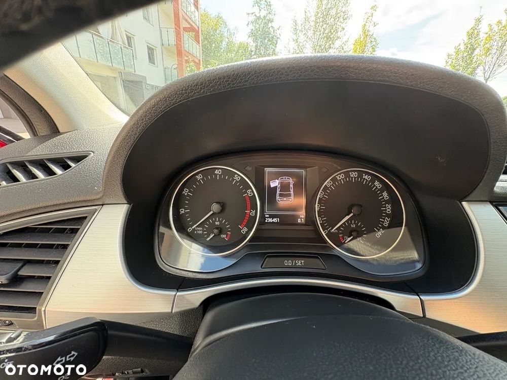Skoda Fabia 1.0 Ambition - 13