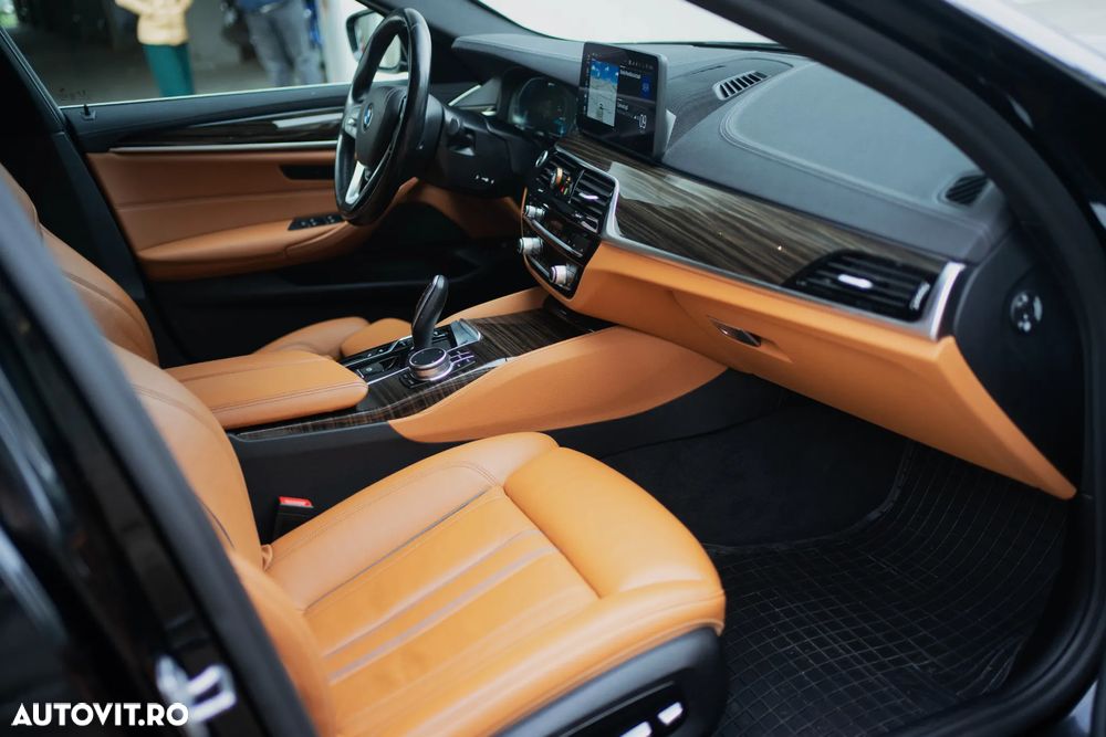 BMW Seria 5 530e Aut. Luxury Line - 21