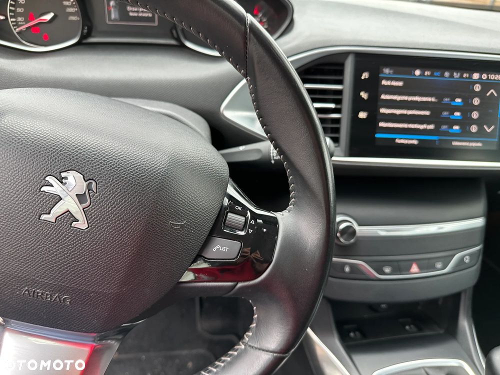 Peugeot 308 - 11