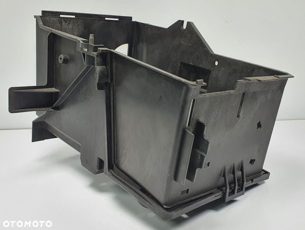 OSŁONA OBUDOWA AKUMULATORA VOLVO V50 3M51-10723-B - 2