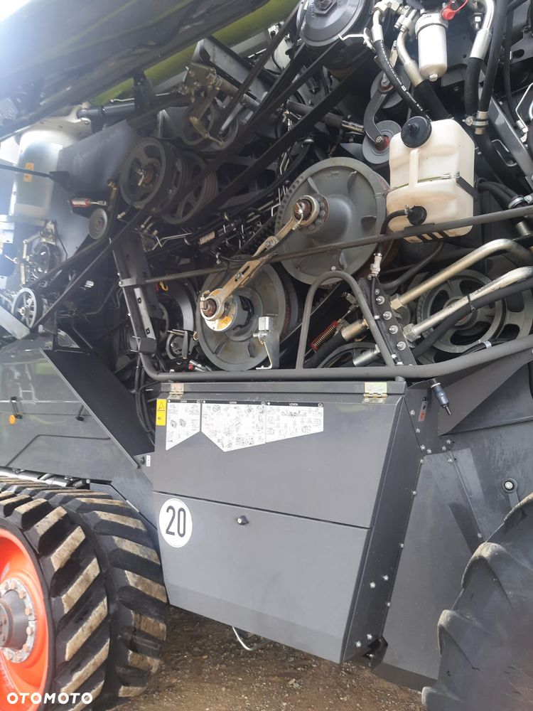 Claas Lexion 8900TT z hederem - 9