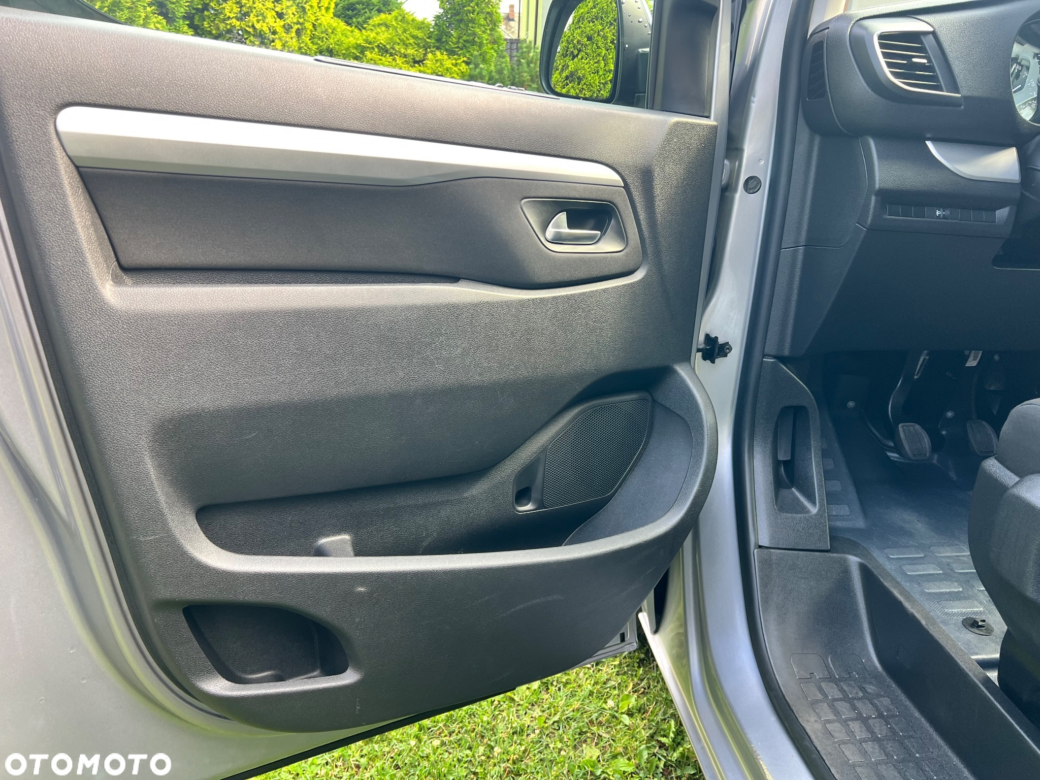 Opel Vivaro - 31