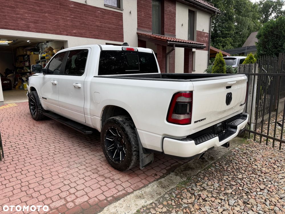 Dodge RAM - 10