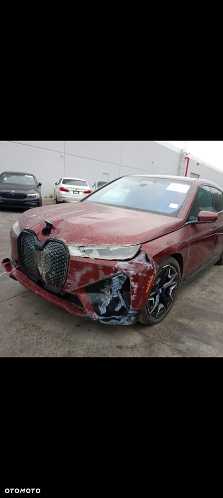 BMW iX xDrive50 - 16
