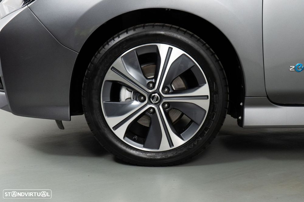 Nissan Leaf N-Connecta - 19