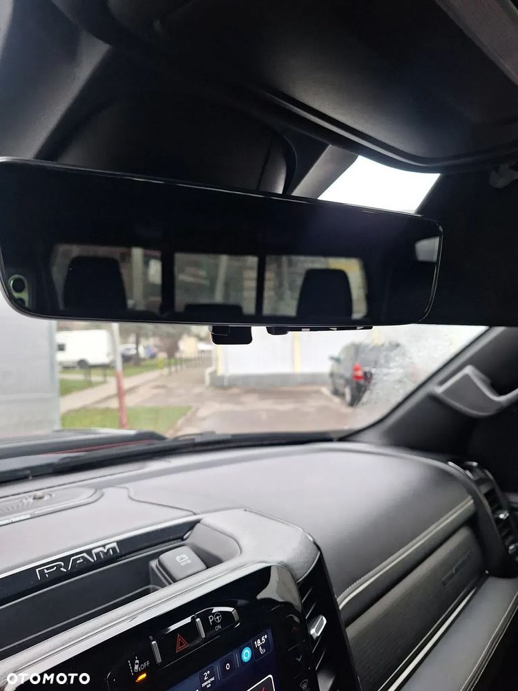 RAM 1500 Crew Cab Limited - 8