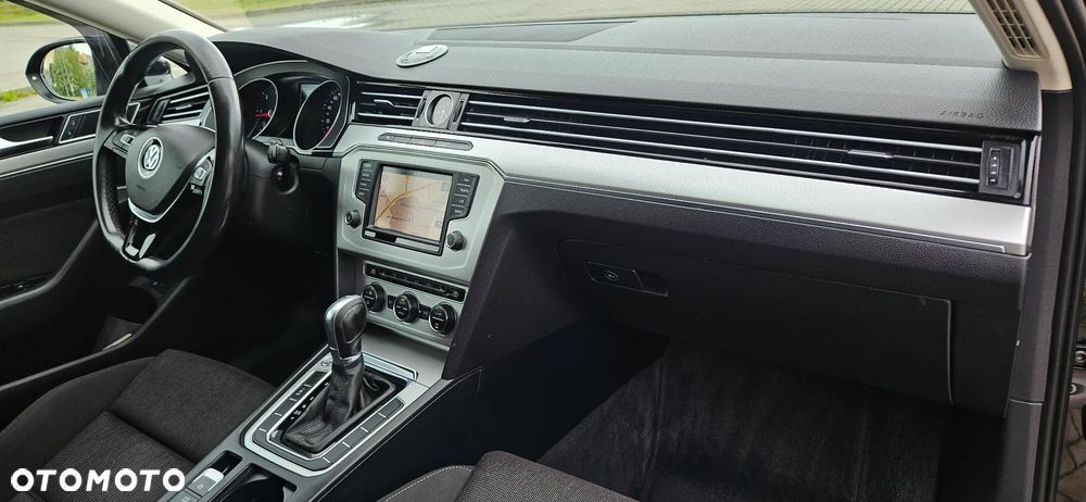 Volkswagen Passat 2.0 TDI SCR Highline DSG - 10