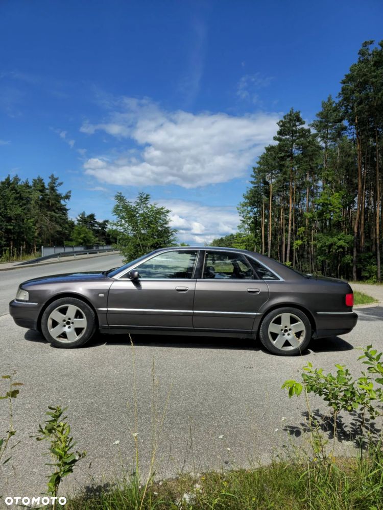 Audi A8 - 7