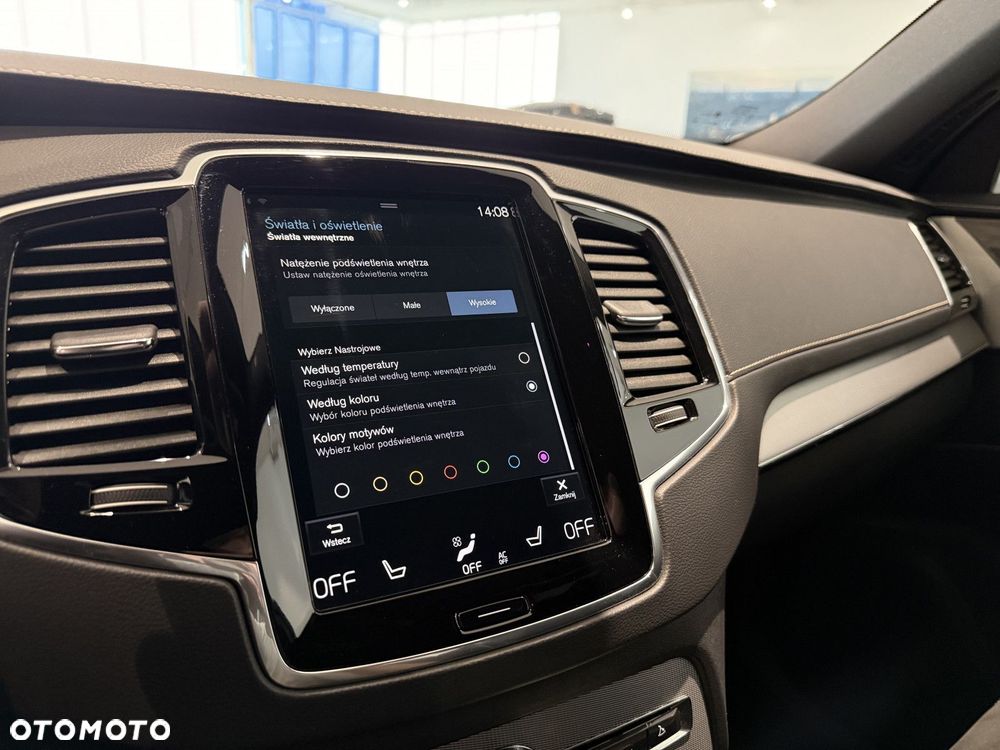 Volvo XC 90 - 22