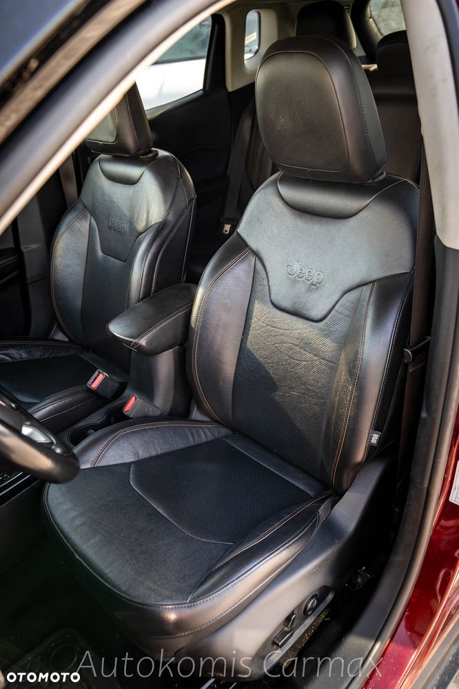 Jeep Compass - 16