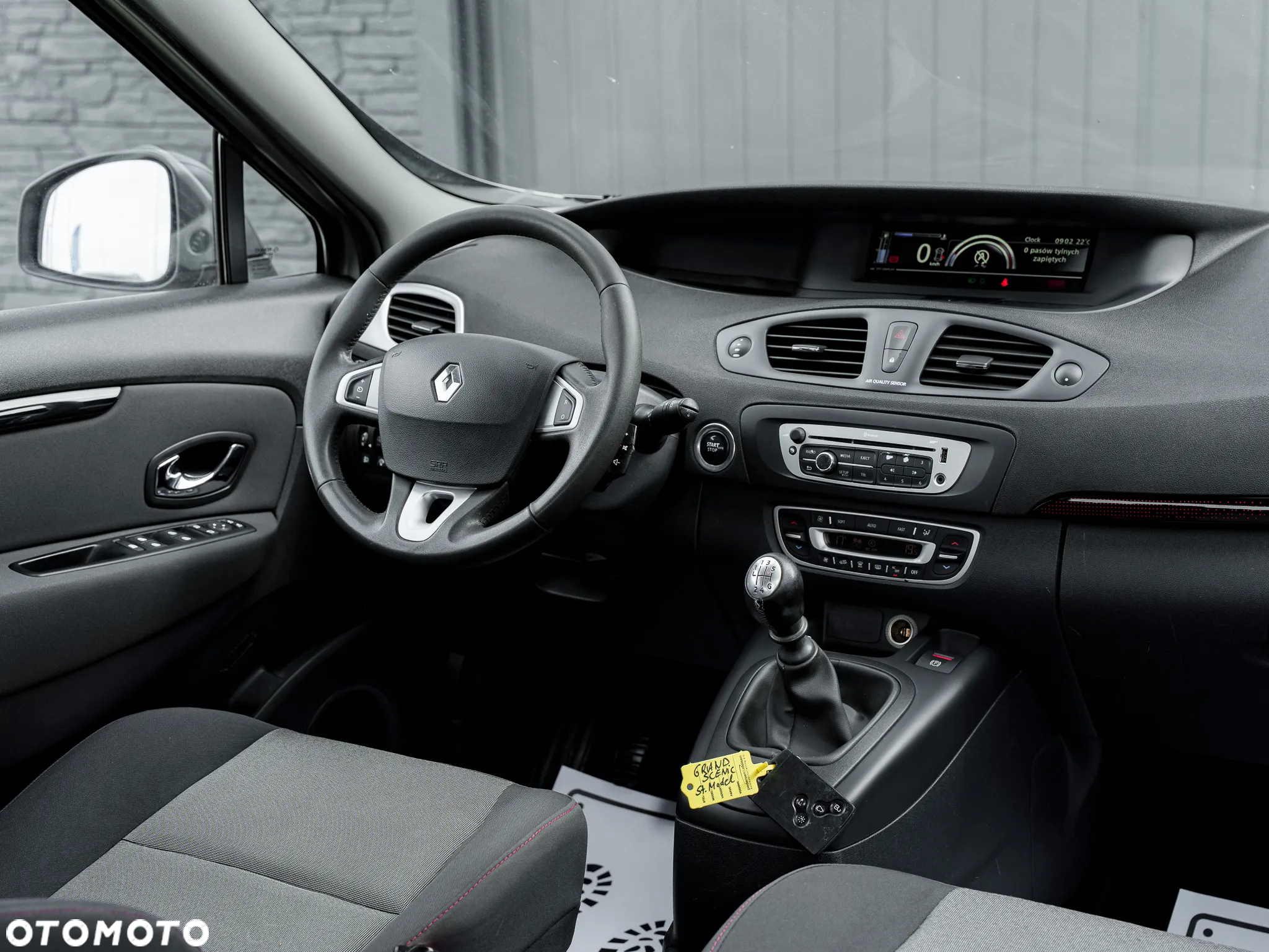 Renault Scenic 1.5 dCi Life - 20