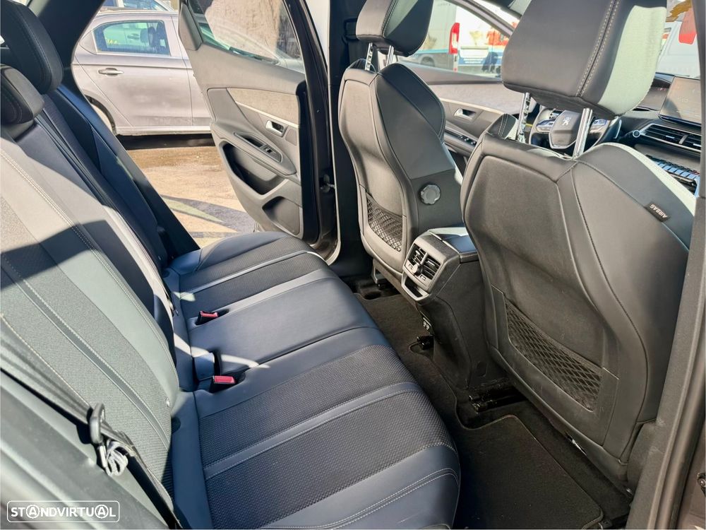 Peugeot 3008 PureTech 130 Stop & Start GPF EAT8 Active Business-Pack - 11