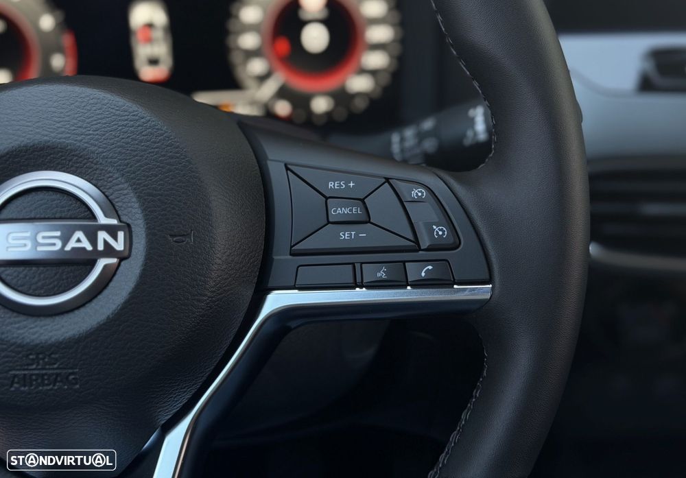 Nissan Juke 1.0 DIG-T N-Connecta - 10