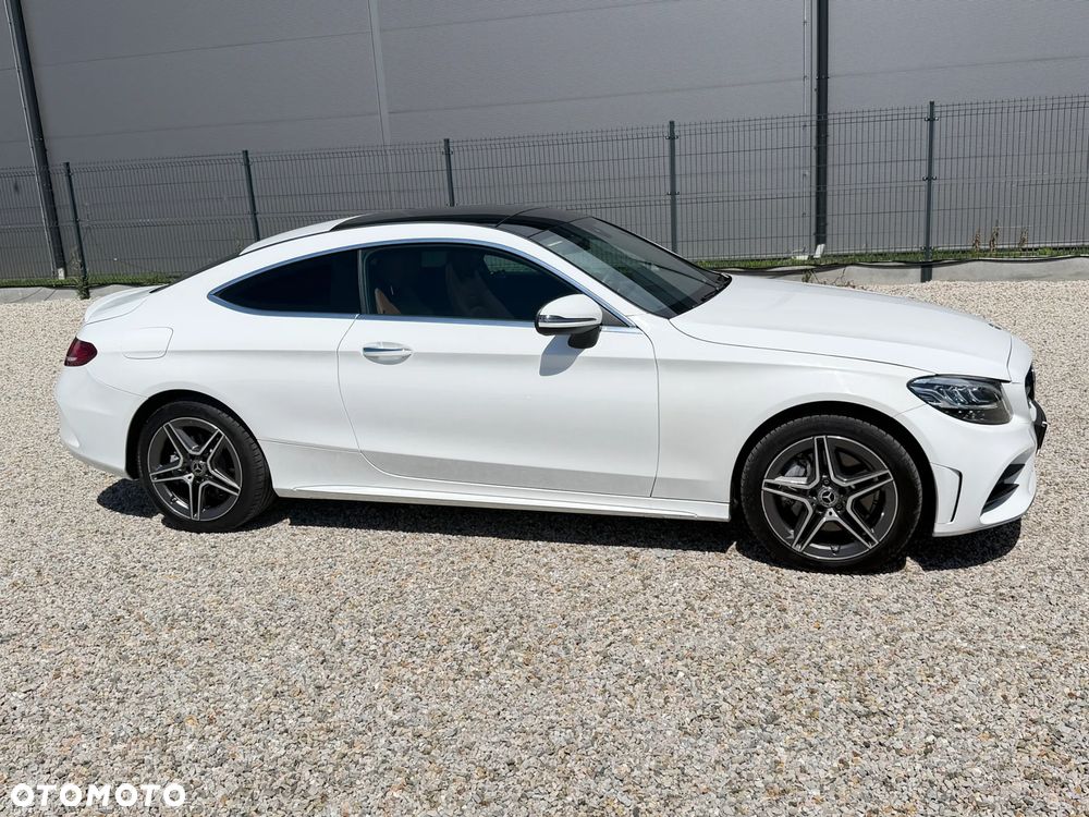 Mercedes-Benz Klasa C 300 9G-TRONIC AMG Line - 1