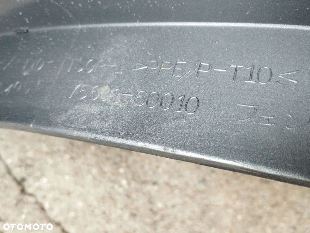 Listwa na błotnik prawy przód Toyota Land Crusier J90 90 - 6